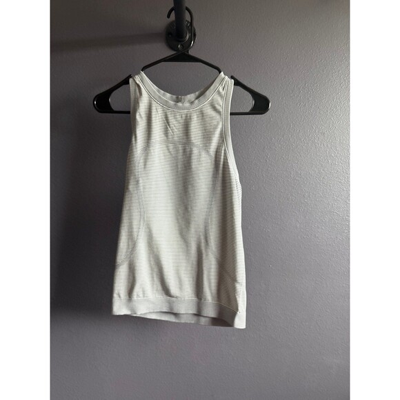 Lululemon Swiftly Relaxed Tank Size 2 - Picture 1 of 3